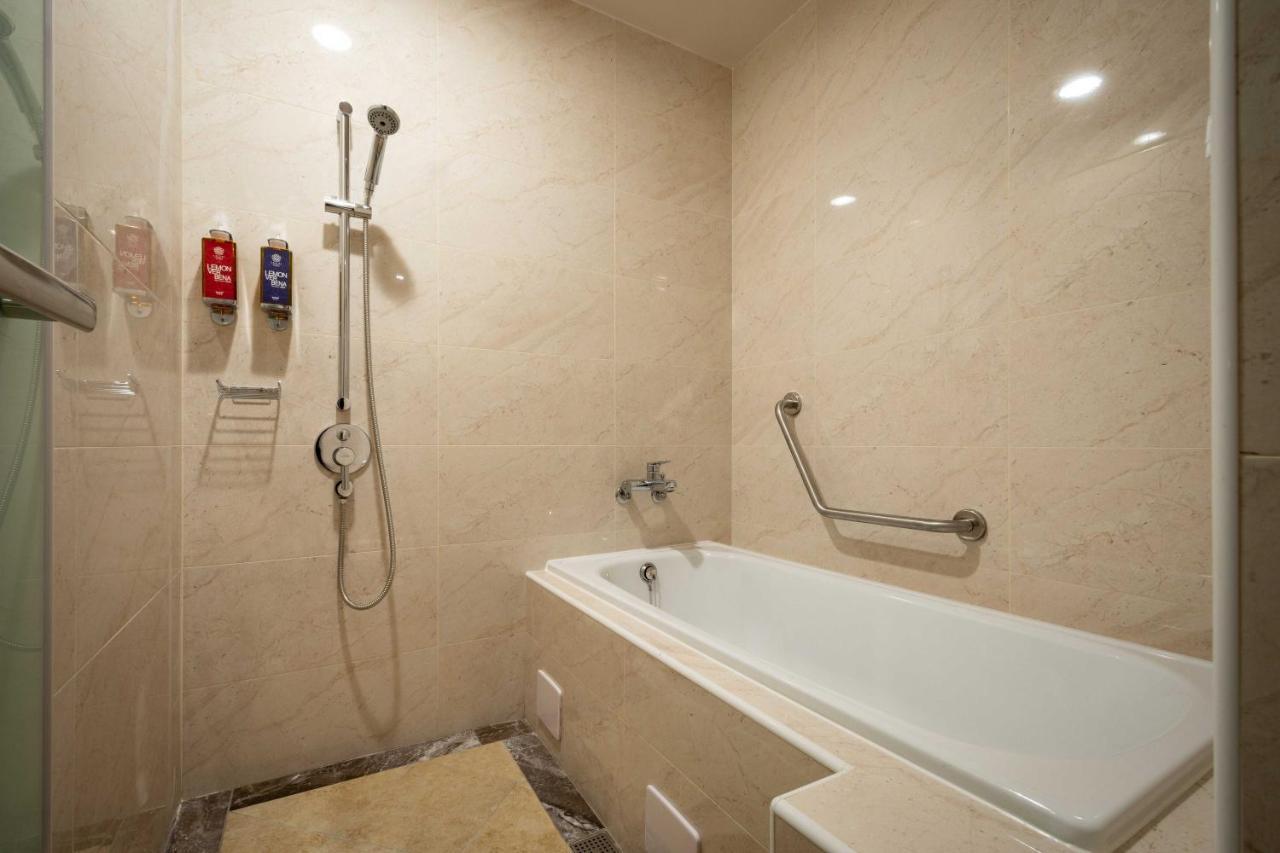 Lailai Hotel Taizhong Zewnętrze zdjęcie