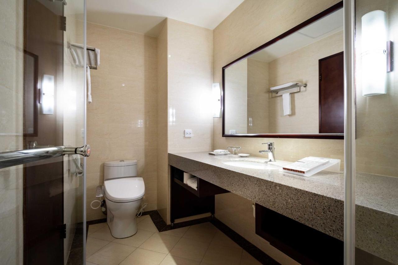 Lailai Hotel Taizhong Zewnętrze zdjęcie