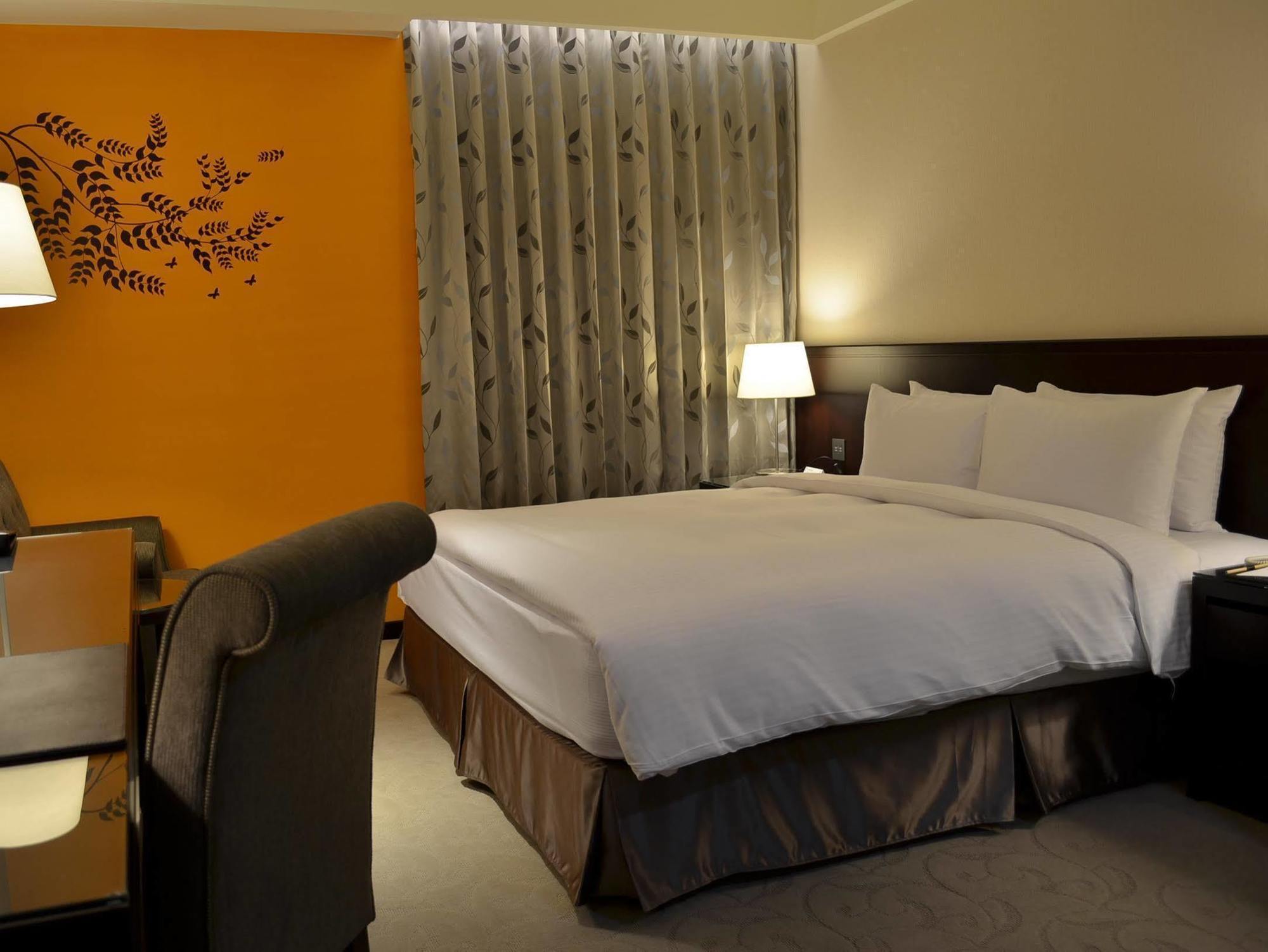 Lailai Hotel Taizhong Zewnętrze zdjęcie
