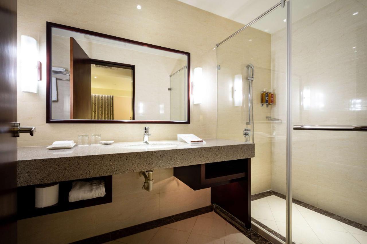 Lailai Hotel Taizhong Zewnętrze zdjęcie